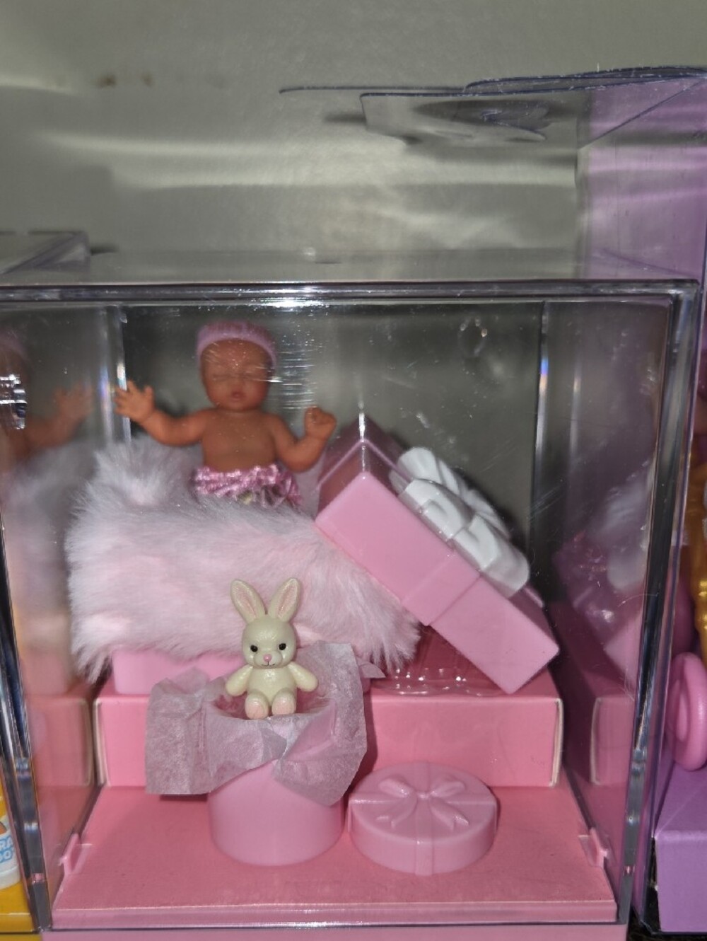 Rare,Display, Sealed, Zuru My Mini - Picture 5 of 13